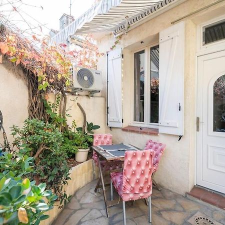 Studio Ideal Pour Deux Voyageurs Sur Marsella Exterior foto