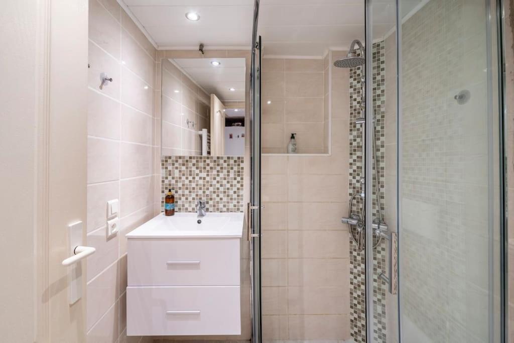 Studio Ideal Pour Deux Voyageurs Sur Marsella Exterior foto