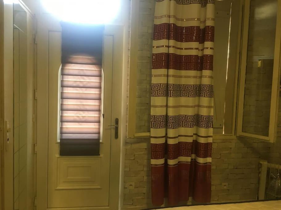 Studio Ideal Pour Deux Voyageurs Sur Marsella Exterior foto