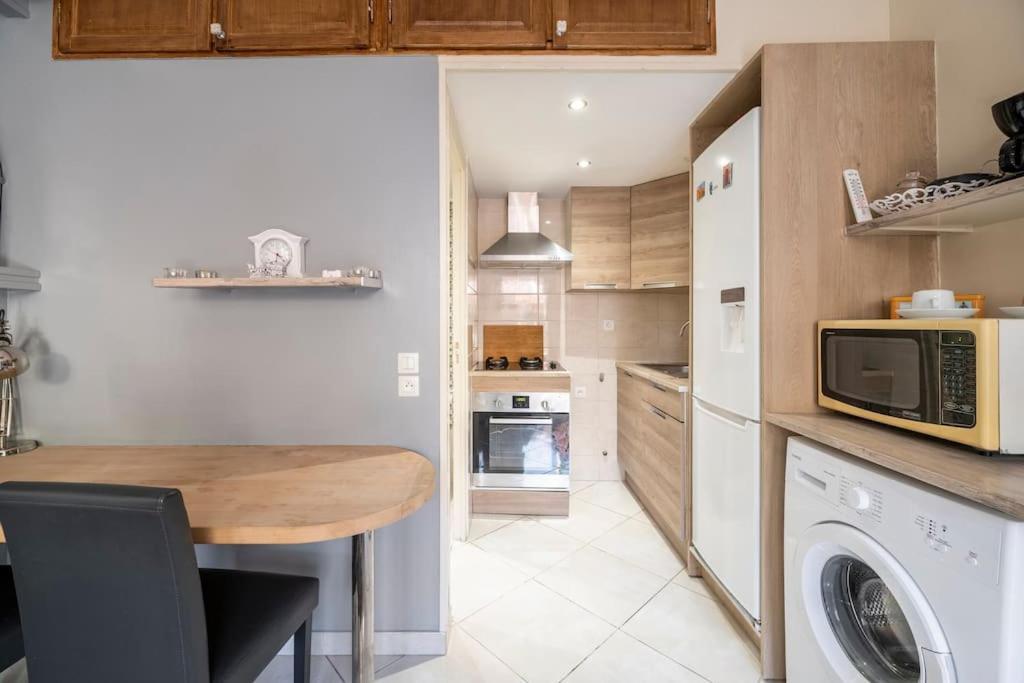 Studio Ideal Pour Deux Voyageurs Sur Marsella Exterior foto