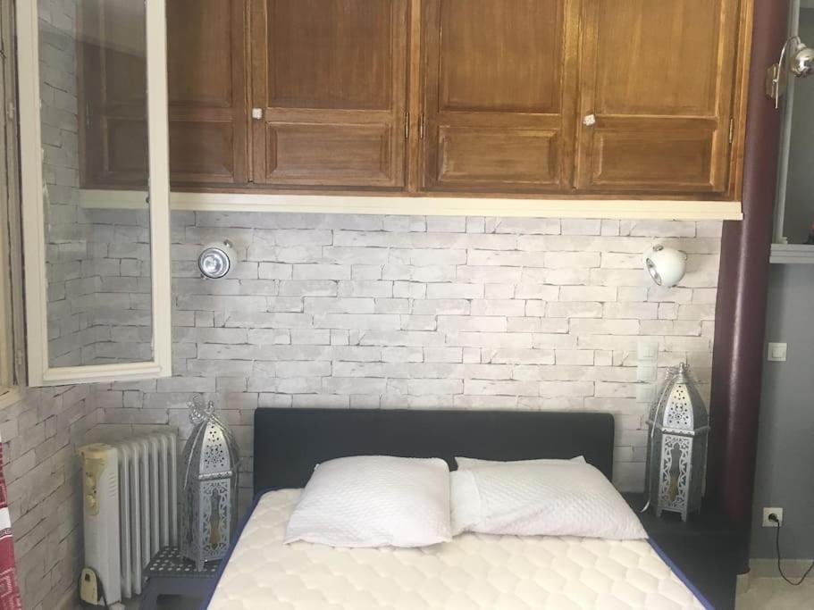 Studio Ideal Pour Deux Voyageurs Sur Marsella Exterior foto